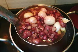 糖水，广东人才懂的“快乐水”！盘点6大经典糖水，在家就能做图片