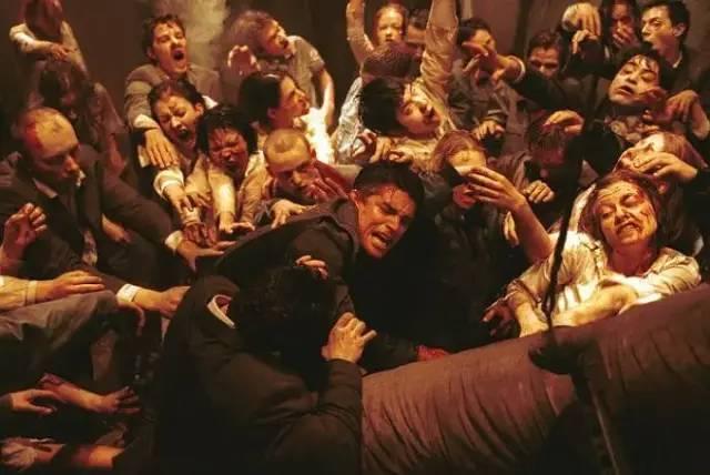 丧尸电影深度讨论：为何丧尸越进化越强大，口碑却越稀巴烂？