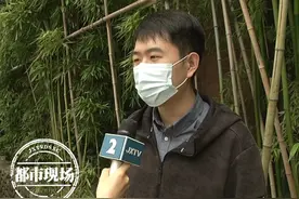 南昌：男子躺在酒店床上，突然闯进2个人，酒店：新员工的错图片
