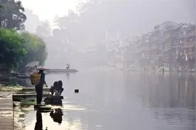 重读《边城》：忙之错？爱之难？普通人到底要事业还是爱情图片