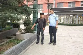 铜川女娃们注意了！已经有人在大街上遇到暴露狂图片