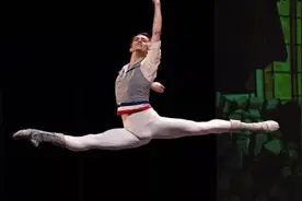 185cm+俄罗斯“芭蕾舞”美少年，让无数女生看后都直呼想嫁图片