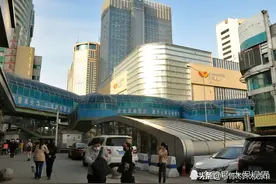 乌鲁木齐最年长环形天桥退出人民视野！曾记得和它之间的故事吗？图片