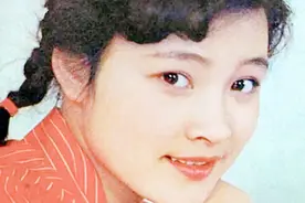 昔日清纯小花回忆青涩往事 羡慕李秀明 暗恋唐国强 嫉妒刘晓庆长得美图片