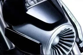 新车四选一，四缸像飞机图片