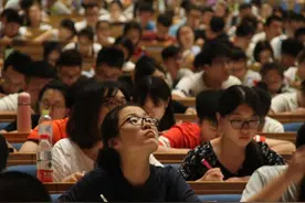 二本毕业生都干啥了？大多离不开这4类工作，三本生：大家差不多图片