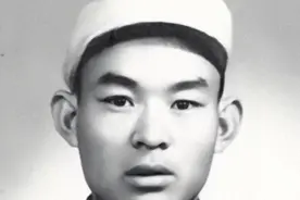 1941年，红嫂用乳汁救小八路，建国后小八路成了大官，如何报恩？图片