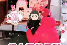 涂磊为女儿庆生，把百万豪车塞满礼物，放弃主持后靠直播带货养家图片