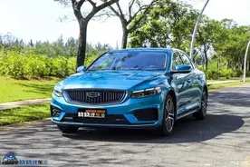 CMA平台架构，2.0T大排量，吉利星瑞怎么样？图片