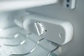 冬天来了，冰箱怎么调节温度？能否停掉？做错可能会损坏冰箱图片