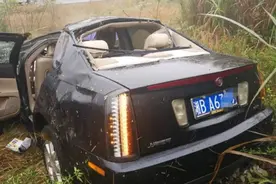 专业救人！湘潭休假交警获网友怒赞！图片
