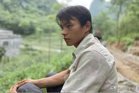 12年生9个娃第10个娃生下后就不生了，90后夫妻说要给娃们好前途图片