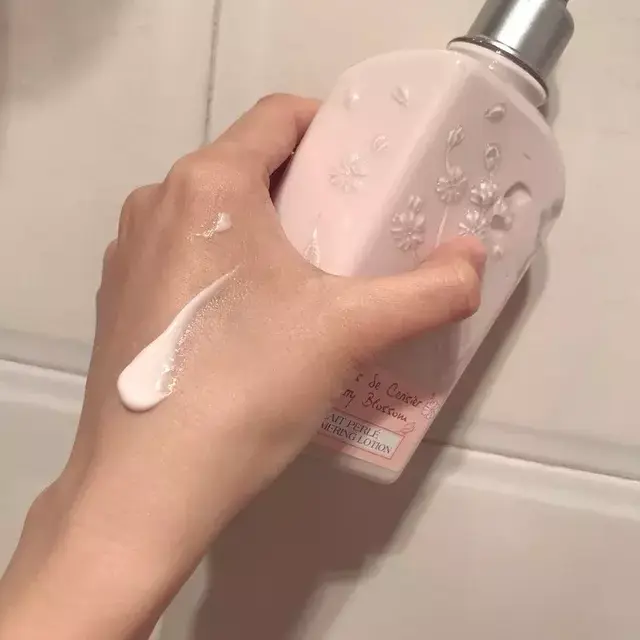 小罐装身体乳