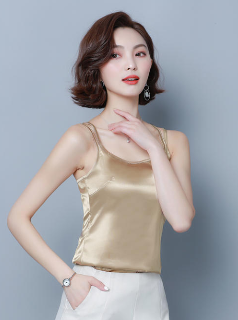 “撩人致命”的体香，白皙透亮的“牛奶肌”，真令人向往