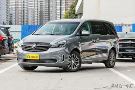 别克GL8陆上公务舱配置解读，算不算车系中的高性价比之选图片