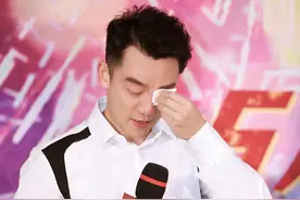 《超越》口碑两极分化，郑恺和彭于晏正面PK，恐输口碑但赢票房图片