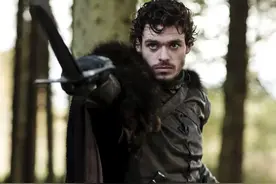 权游雪诺和少狼主成情敌，在漫威新片里抢女神陈静，网友：三角恋图片