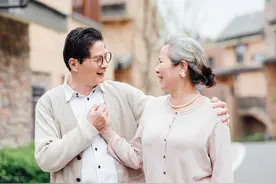 冠心病，阿司匹林和他汀一定要吃吗？不吃没事吧？吃一个可以吗？图片
