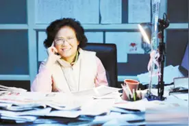 86岁的王蒙：在发妻追悼会上，像个孩子一样失声痛哭图片