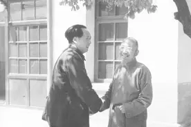毛主席《沁园春·雪》发表后，轰动重庆文化圈，蒋介石顿时就慌了图片