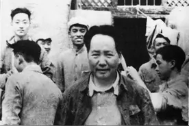 1948年，毛主席遇到精准轰炸，险遭不测，一封电报揪出了内鬼图片