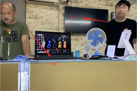 父亲把自己的电脑给儿子上大学用，儿子嫌弃卡，父亲：配不上你？图片