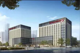 人文医院建设丨西安西航医院护士上门解决七旬老人护理难题图片
