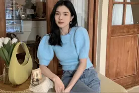 黄皮黑皮的女人，注意颜色“红黑榜”，远离土气感图片