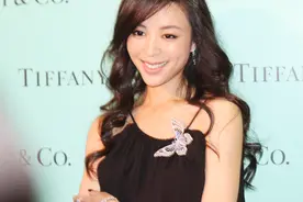 悲伤的张静初，跌落的口碑犹如尿崩一般，再也回不去了图片