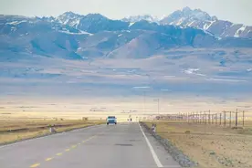 世界最危险公路？为修这条公路，中巴700人丧命，当初为啥要建？图片