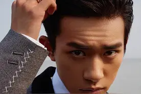 易烊千玺三登《Tmagazine》，不断突破探索自我不凡图片