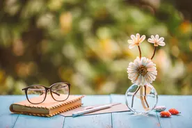 在单位工作群里，千万不能有这四种“傻帽”行为图片