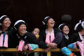 【古府墨香】东兰人在凌云图片