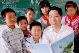 连续教龄15年以上的民办教师能办理退休领取养老金吗？图片