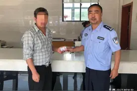 无名无姓的流浪汉游走在江都街头，民警助其回家图片