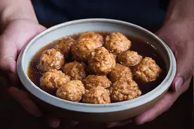 老饭骨小小狮子头，我只用2个字形容：好吃图片