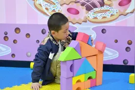 孩子从小玩这3种玩具，智力发育快人一步，家长不要心疼钱图片