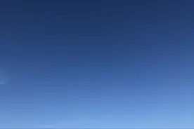 被海风吹乱心情肆意的夏天图片