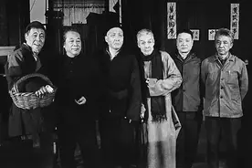 上场了，小何小濮小冯图片