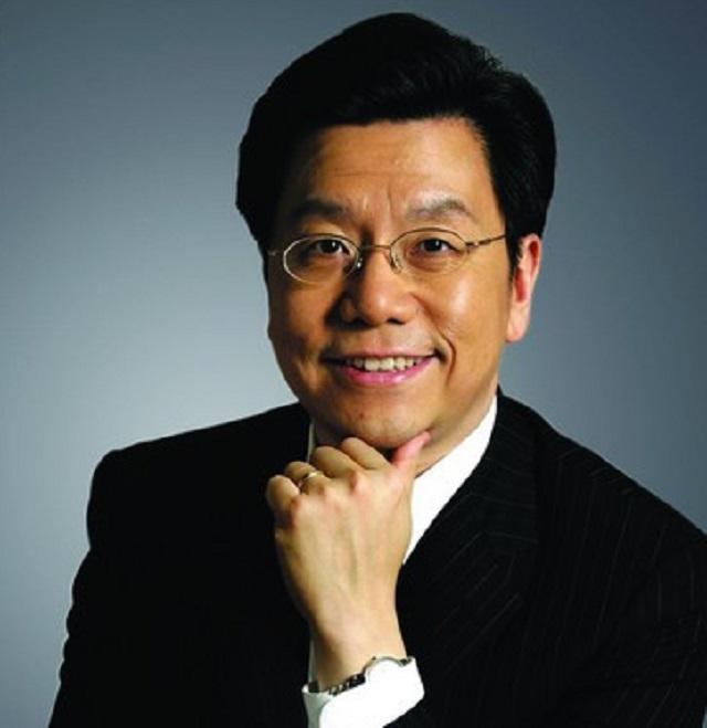 李开复：出生台湾，在美国长大，放弃绿卡带领864家公司回国