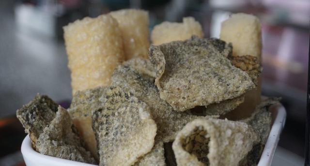 花胶排骨莲藕 花胶排骨莲藕莲子汤怎么做 花胶排骨莲藕 花胶排骨莲藕莲子汤怎么做