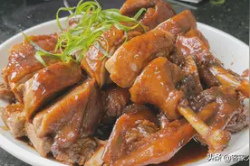 老水鸭怎样做才香？教你广东有名吃法，详细配料，皮香肉滑口感好图片