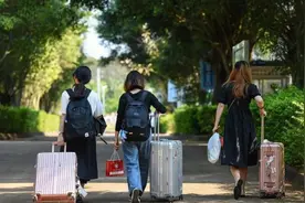 寒假不准回家！这些大学发布通知，学生：第一次在校过年，很想家图片