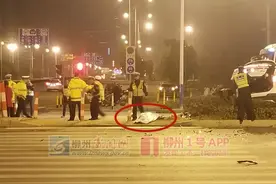 红灯慌神，柳州90后无证女司机把油门当刹车踩，致路人无辜丧命，判1年！图片