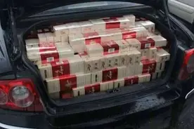 不管车子贵不贵，后备箱都不要放这四种东西，轻则毁车，重则丢命图片