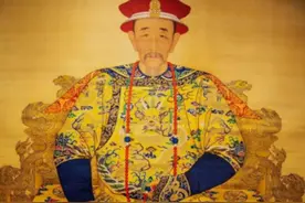 康熙不为人知的“丑事”，所谓的千古一帝，不过是个幌子罢了图片