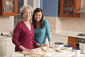 “儿子长得不像我，我妈却极力护着她”：到了中年才知母亲的用意图片
