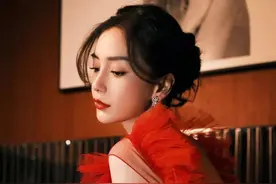 杨颖惊艳亮相北影节，称很少有打动自己的角色找上门，想饰演反派图片