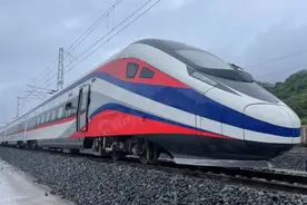 中国把复兴号开到了老挝，一组现场照片曝光，越南网友看后羡慕了图片