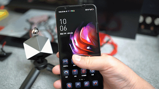 红魔5G暴走开黑，144Hz刷新率爽飞！除了打游戏它还有狠招～